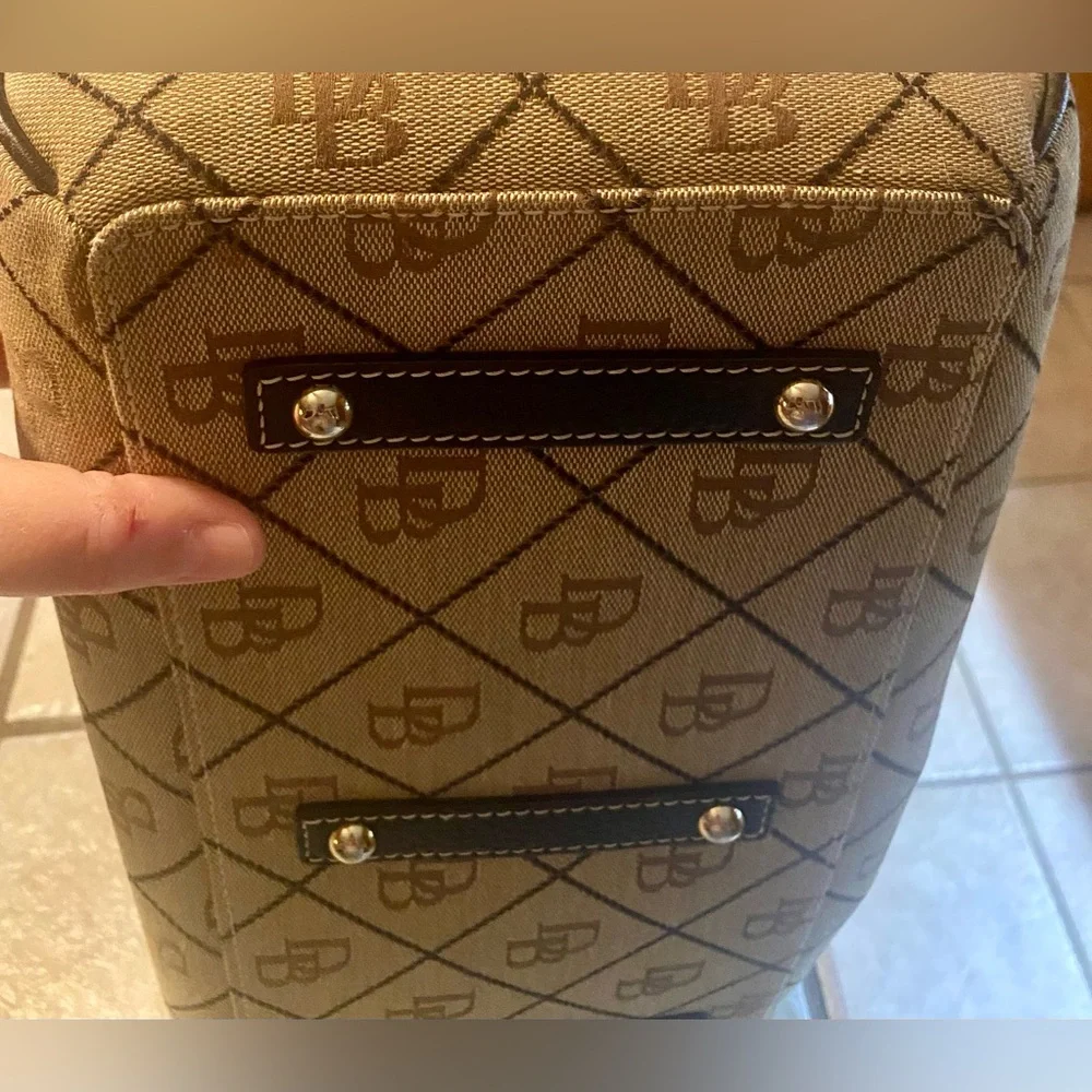 Dooney & Bourke Brown and Tan Signature Bag - Picture 6 of 13